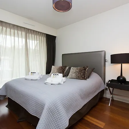 Carlton Riviera