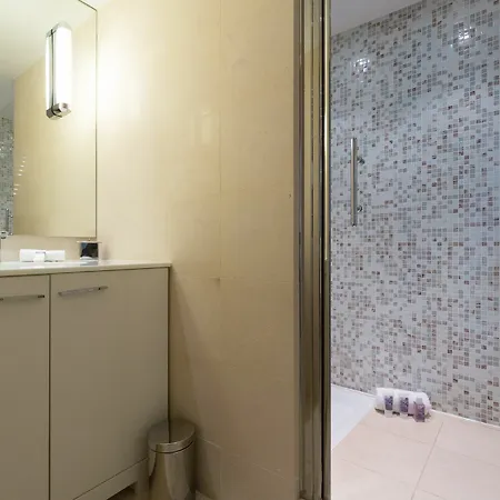 Carlton Riviera *