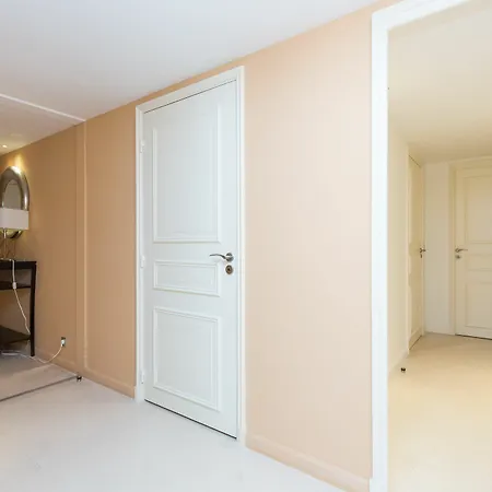 Apartment Carlton Riviera