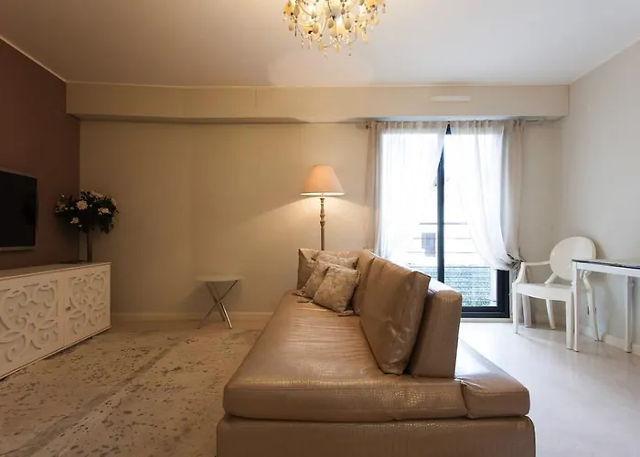 Carlton Riviera
