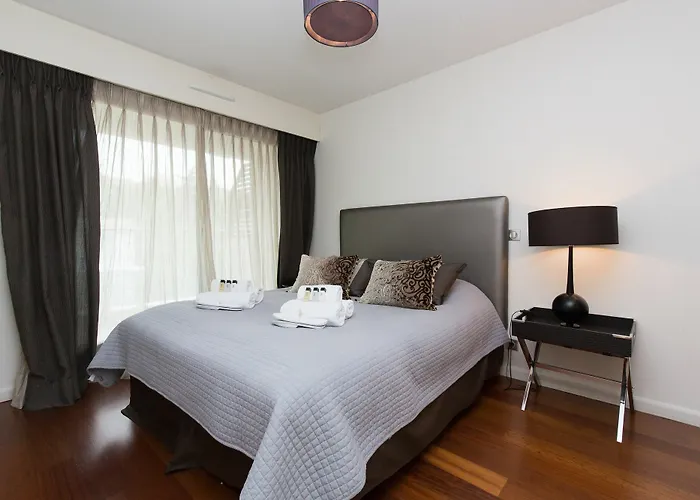 Carlton Riviera