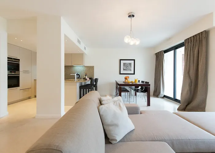 Carlton Riviera Apartman *