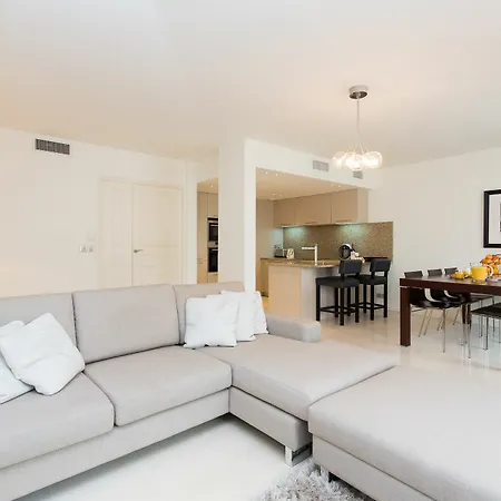 Appartamento Carlton Riviera